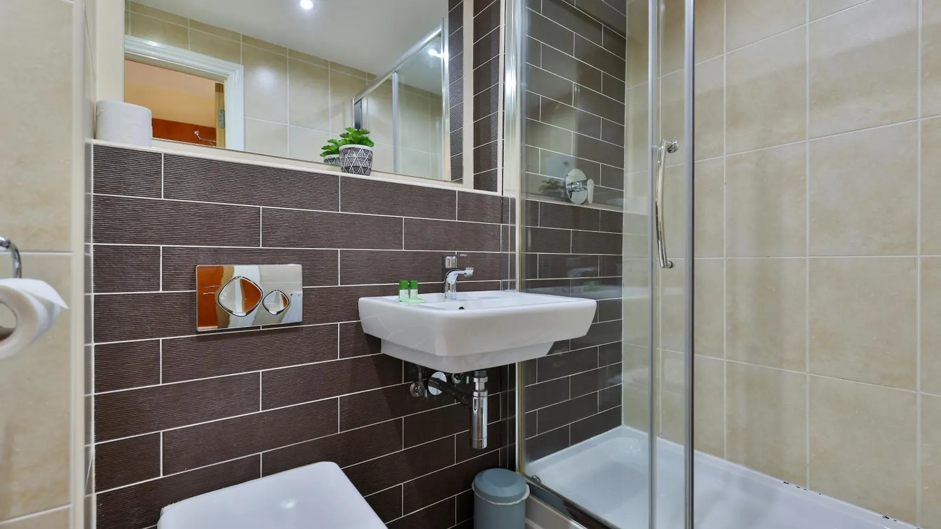Aspire - 2 Bed, Parking, 3 Minute Walk To Minster Daire York